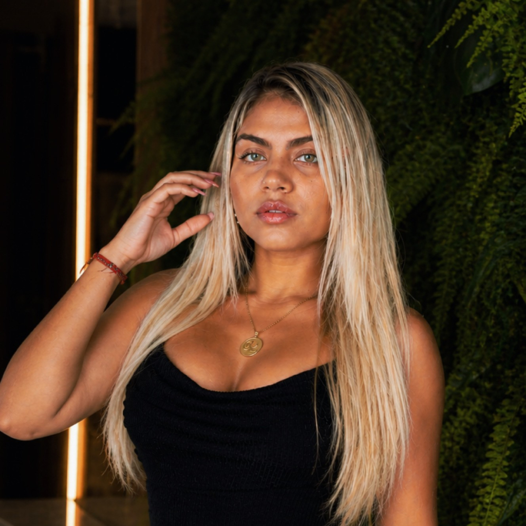 ChloeHot77